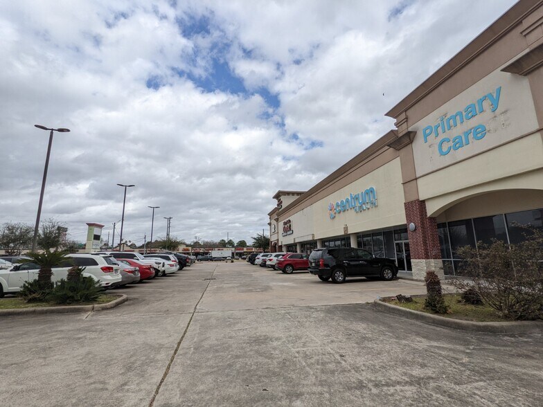 More Photos Of 13977 Westheimer Rd, Houston Storefront Retail Office For Sale