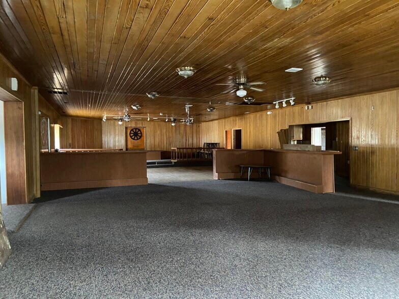 More Photos Of 8091 Old Highway 5 S, Talking Rock Light Distribution For Sale