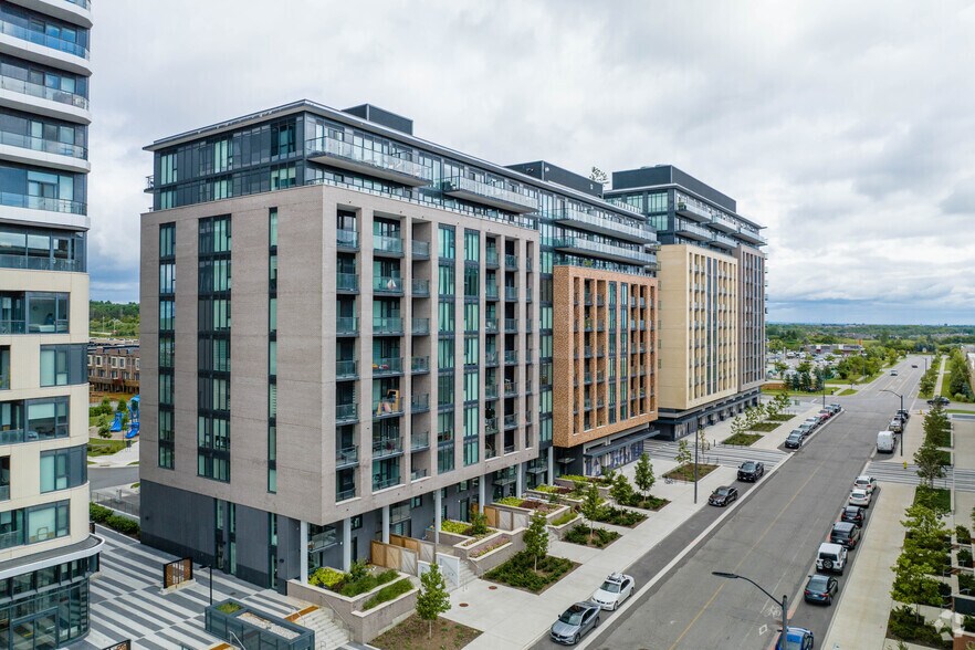 Primary Photo Of 100 Eagle Rock Way, Vaughan Apartments For Lease