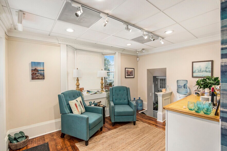 More Photos Of 149 W Saint Clair St, Romeo Medical For Sale