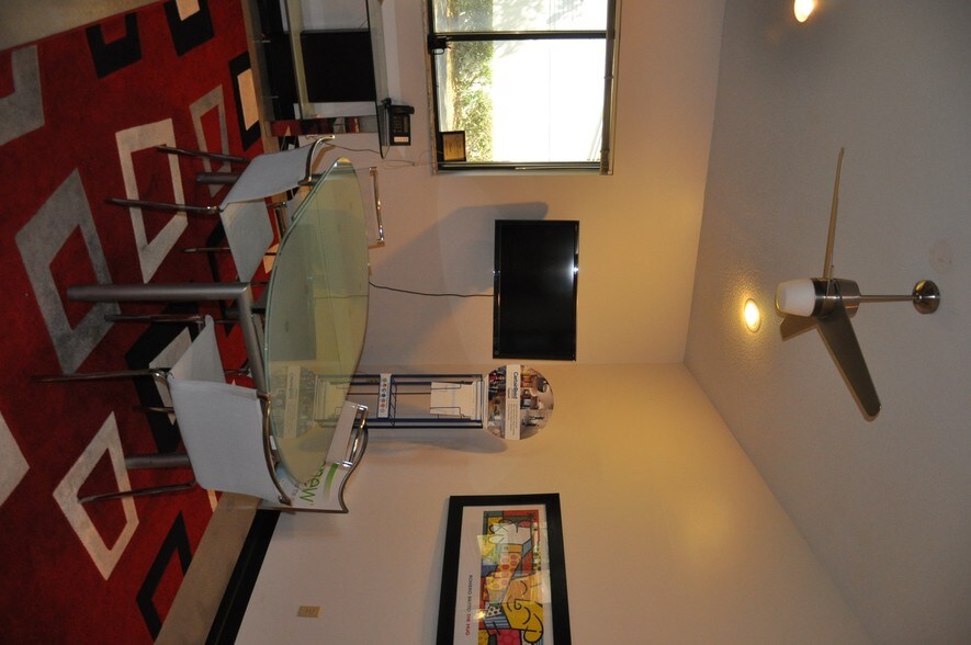 More Photos Of 626 Lakeview Rd, Clearwater Medical For Lease