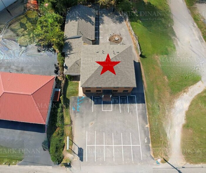 More Photos Of 2172 Pelham Pky, Pelham Office For Sale