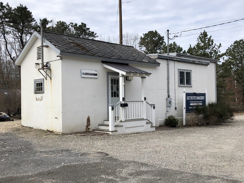 More Photos Of 4 Old Country Rd, Quogue Office For Sale