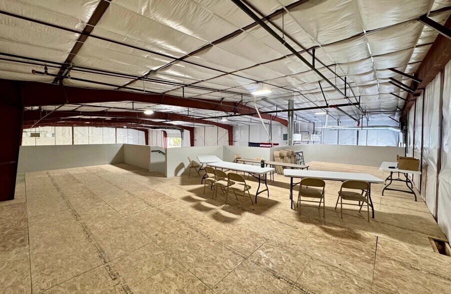 More Photos Of 3677 E Comstock ave, Nampa Industrial For Lease