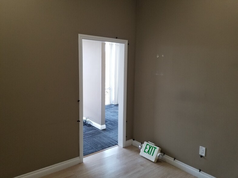 More Photos Of 746 N Mountain Ave, Ontario Restaurant For Lease