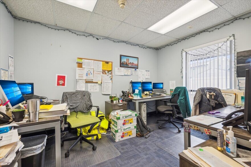 More Photos Of 495 Union Ave, Middlesex Medical For Sale