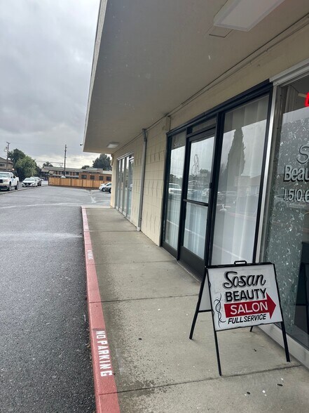 More Photos Of 37477 Fremont Blvd, Fremont Freestanding For Lease