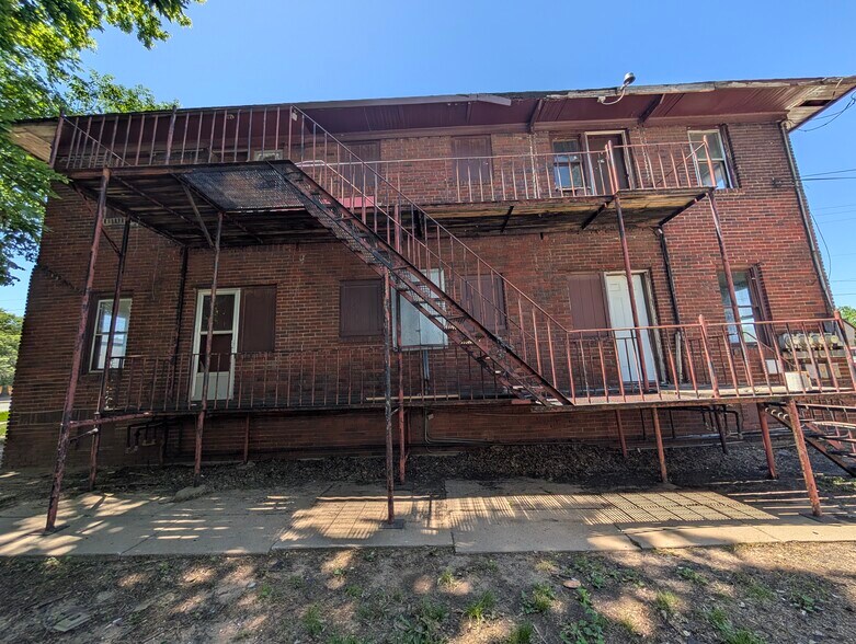 More Photos Of 101 N 7th St, Ponca City Multifamily For Sale