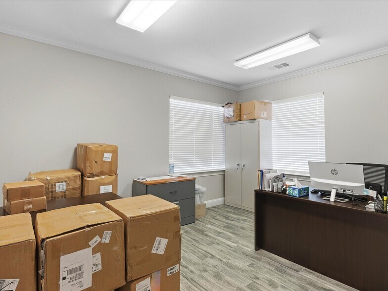 More Photos Of 2840 Keller Springs Rd, Carrollton Medical For Sale