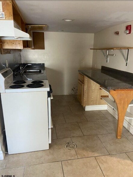 More Photos Of 611 E 7th St, Ocean City Apartments For Sale