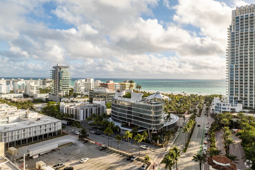 More Photos Of 1 Collins Ave, Miami Beach Apartments For Sale