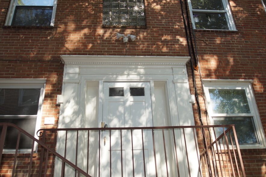More Photos Of 8515 Flower Ave, Takoma Park Apartments For Sale