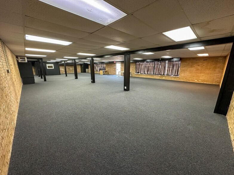 More Photos Of 310 E Denman Ave, Lufkin Storefront Retail Office For Sale