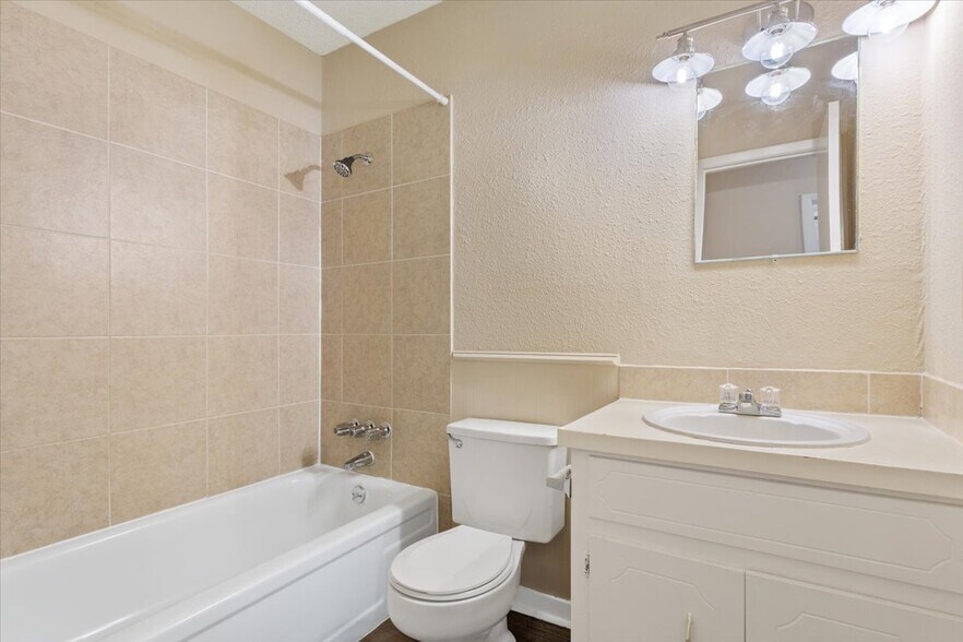 More Photos Of Gruver Circle, Hewitt Apartments For Sale