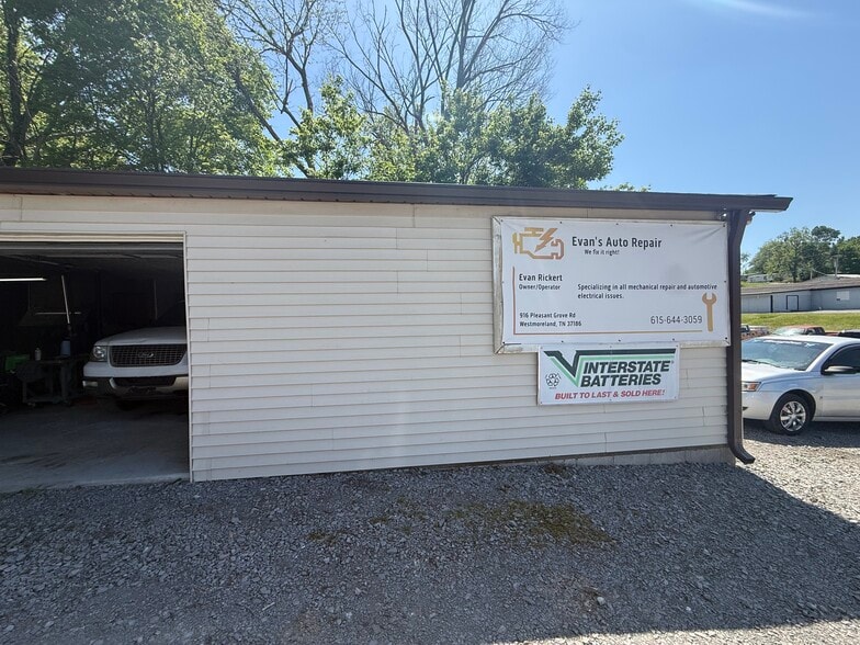 More Photos Of 916 Pleasant Grove Rd, Westmoreland General Retail For Sale