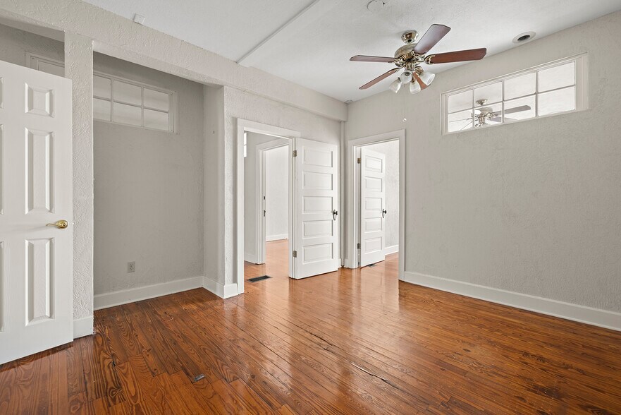 More Photos Of 7024 Central Ave, Saint Petersburg Medical For Sale