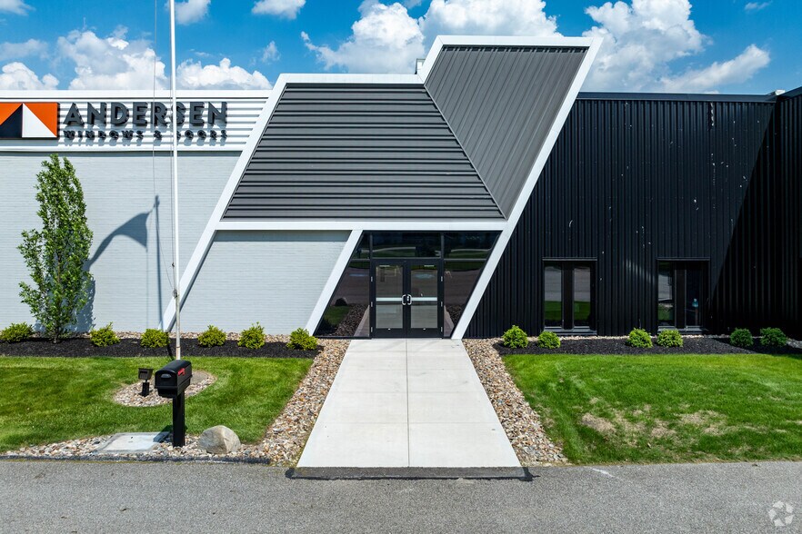 More Photos Of 1331-1373 S Chillicothe Rd, Aurora Warehouse For Lease