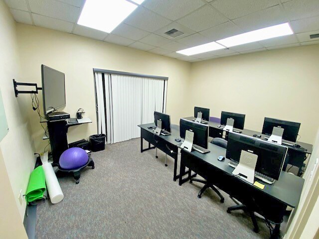 More Photos Of 6780 Cortona Dr, Goleta Industrial For Lease