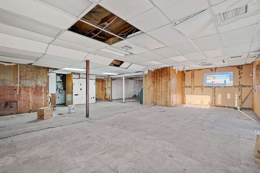 More Photos Of 1211 E Lewis St, Pasco Convenience Store For Sale