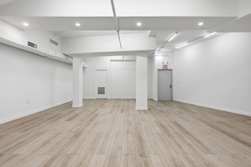 More Photos Of 254 W 10th St, New York Apartments For Sale