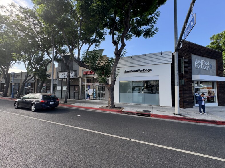 Primary Photo Of 7868 Santa Monica Blvd, West Hollywood Storefront For Lease