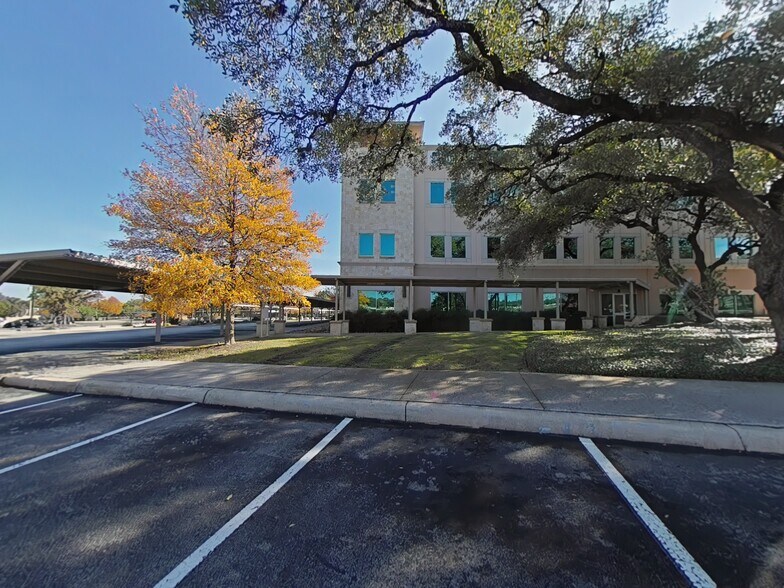 More Photos Of 2330 N Loop 1604 W, San Antonio Office For Lease
