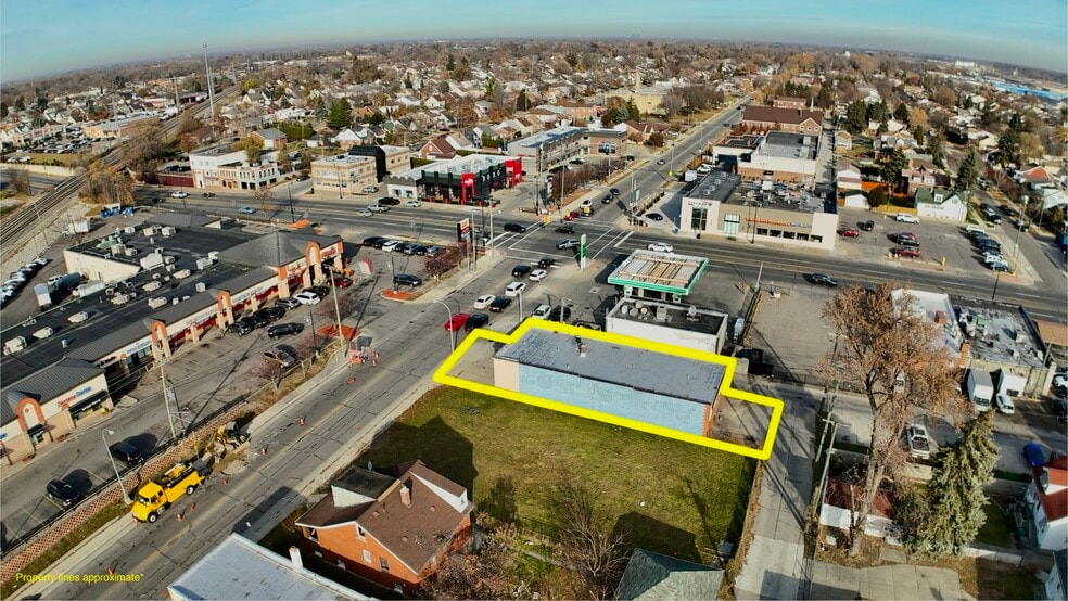 More Photos Of 7120 Chase Rd, Dearborn Flex For Lease