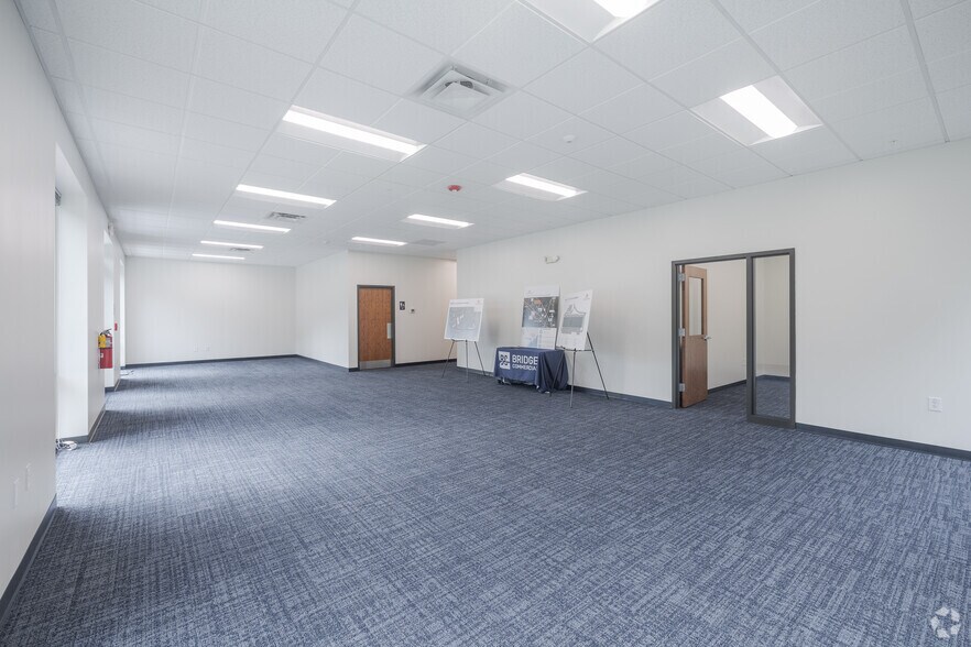 More Photos Of 410 Tradeport Dr, Summerville Unknown For Lease