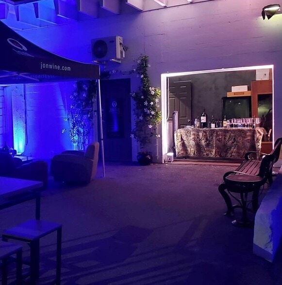 More Photos Of 1211 Okeechobee Rd, West Palm Beach Warehouse For Lease