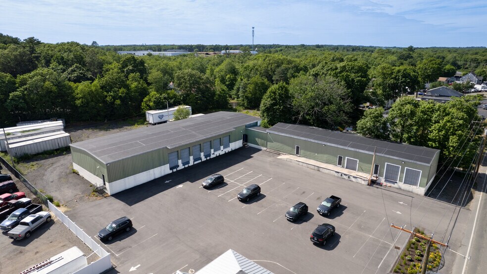 More Photos Of 678 Adams St, Abington Warehouse For Lease