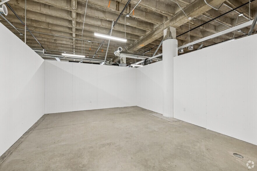 More Photos Of 204 12th St, Des Moines Office For Lease