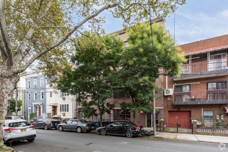 More Photos Of 294 Ainslie St, Brooklyn Apartments For Sale