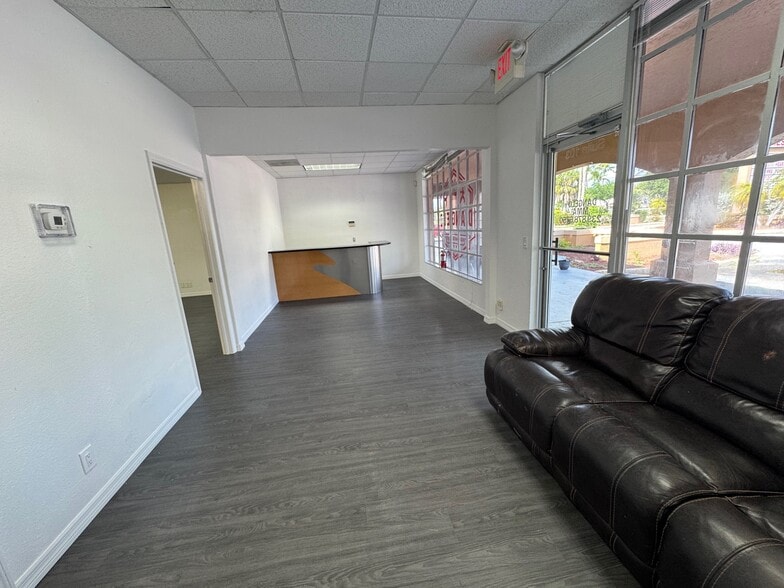 More Photos Of 7050 Winkler Rd, Fort Myers Restaurant For Lease