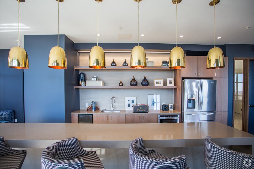 More Photos Of 1008 N Glebe Rd, Arlington Apartments For Lease