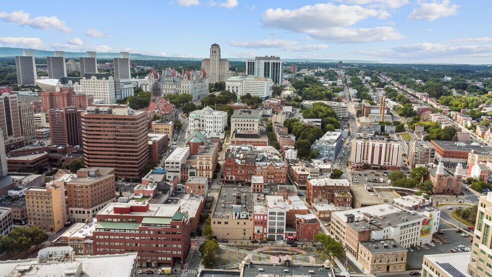 More Photos Of 82 N Pearl St, Albany Apartments For Sale