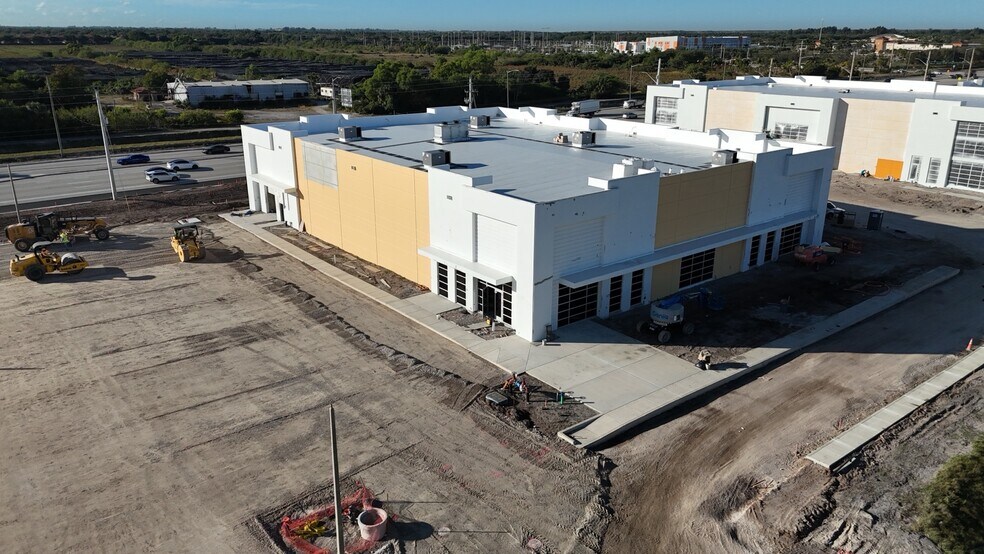 More Photos Of 8289 Boynton Beach Blvd, Boynton Beach Unknown For Lease