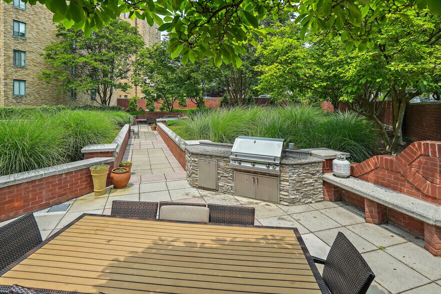 More Photos Of 4601 Connecticut Ave NW, Washington Apartments For Lease