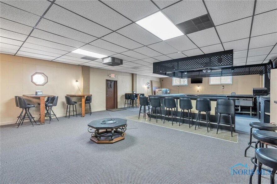 More Photos Of 11407 Corduroy Rd, Curtice Storefront For Sale