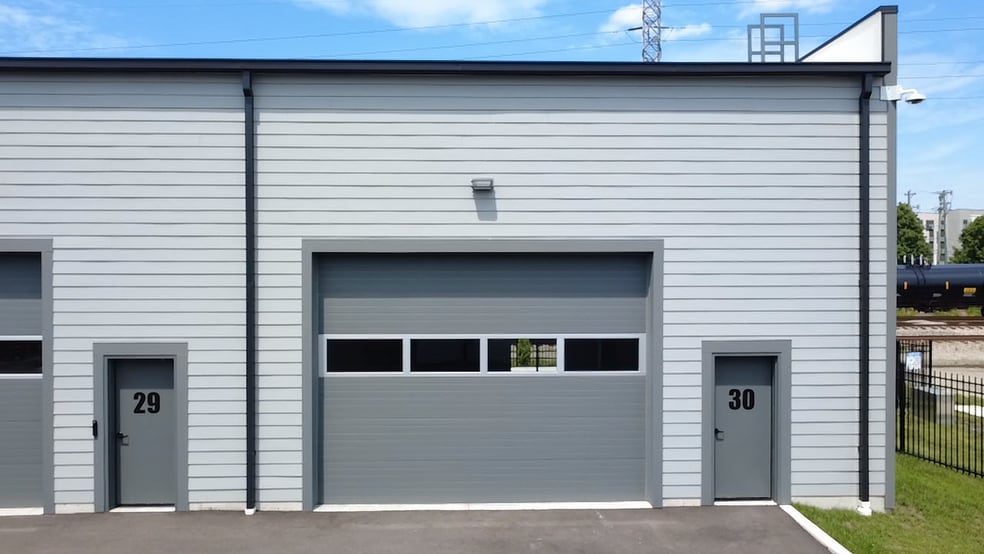 More Photos Of 4477 34th Ave, Cincinnati Self Storage For Lease