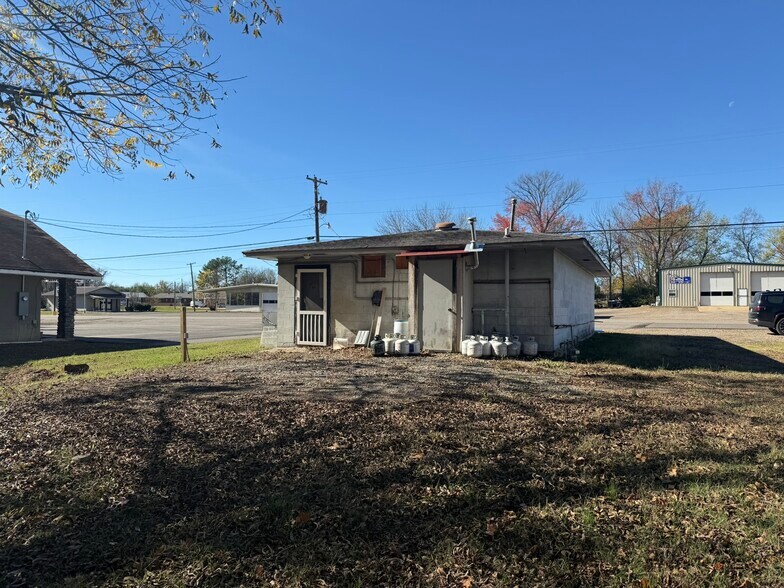 More Photos Of 11303 AR-27, Hector Freestanding For Sale