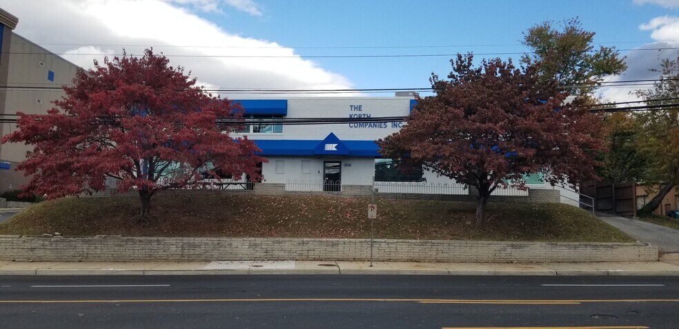 More Photos Of 9101-9105 Gaither Rd, Gaithersburg Warehouse For Lease