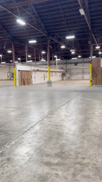 Primary Photo Of 2729 Pacific Blvd SW, Albany Warehouse For Lease