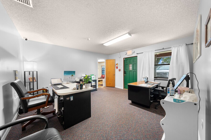 More Photos Of 102 S Highland St, Bushnell Daycare Center For Sale