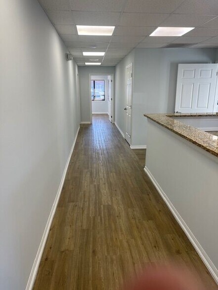 More Photos Of 12640 World Plaza Ln, Fort Myers Medical For Sale
