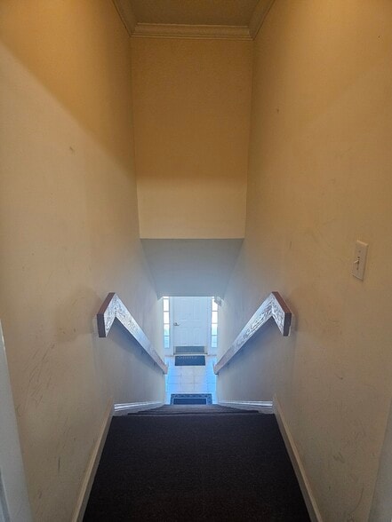 More Photos Of 316 W Millbrook Rd, Raleigh Office For Sale