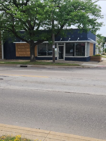 More Photos Of 3700 Lee Rd, Shaker Heights Storefront Retail Office For Lease