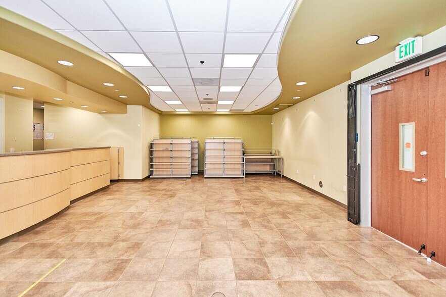 More Photos Of 18 Endeavor, Irvine Medical For Lease