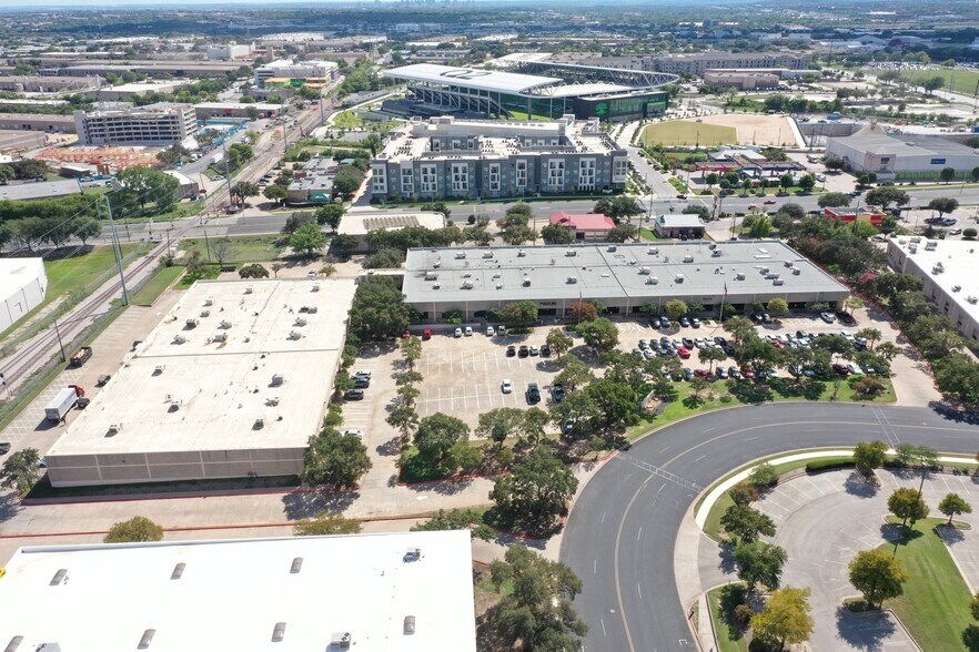 More Photos Of 2535 Brockton Dr, Austin Unknown For Lease