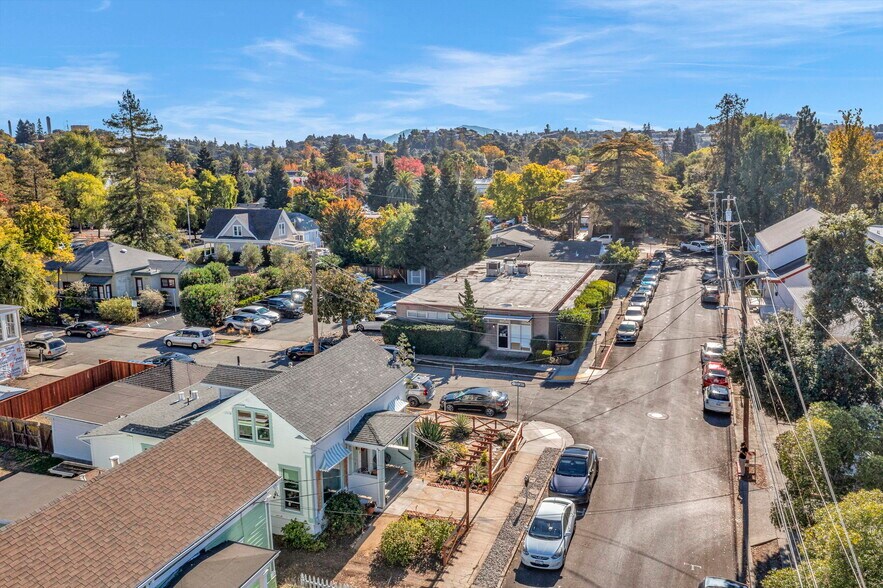 More Photos Of 937 Las Juntas St, Martinez Apartments For Sale