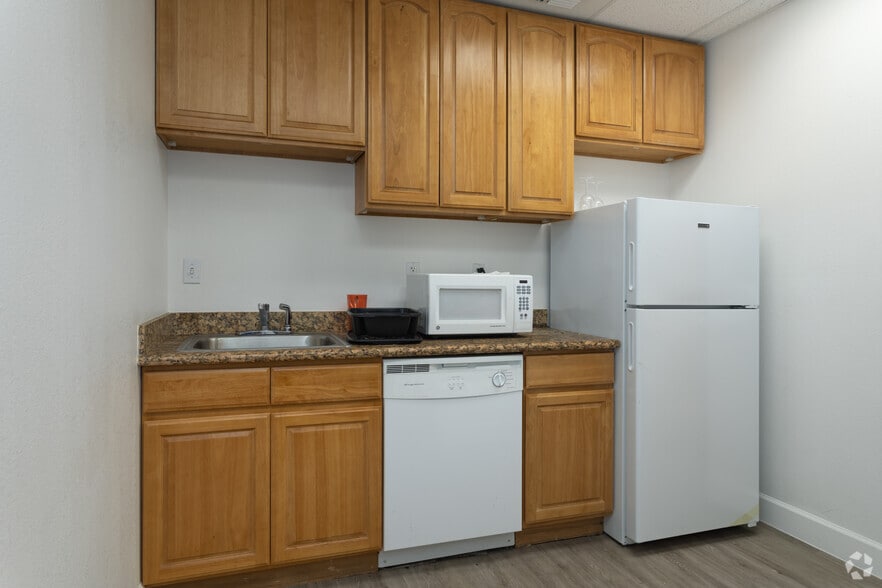 More Photos Of 920 J St, Sacramento Office For Sale